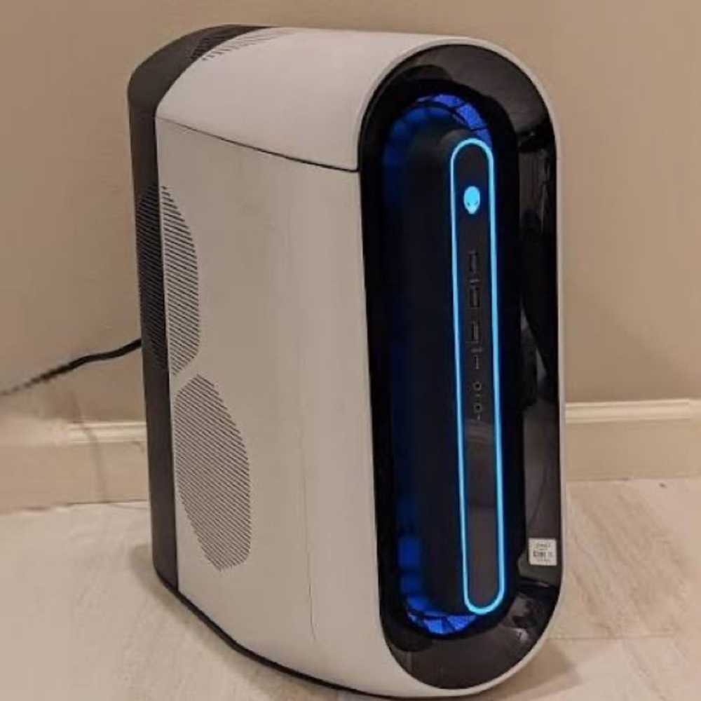Brand new got it for Christmas. Doesn’t come with box, text for more information
